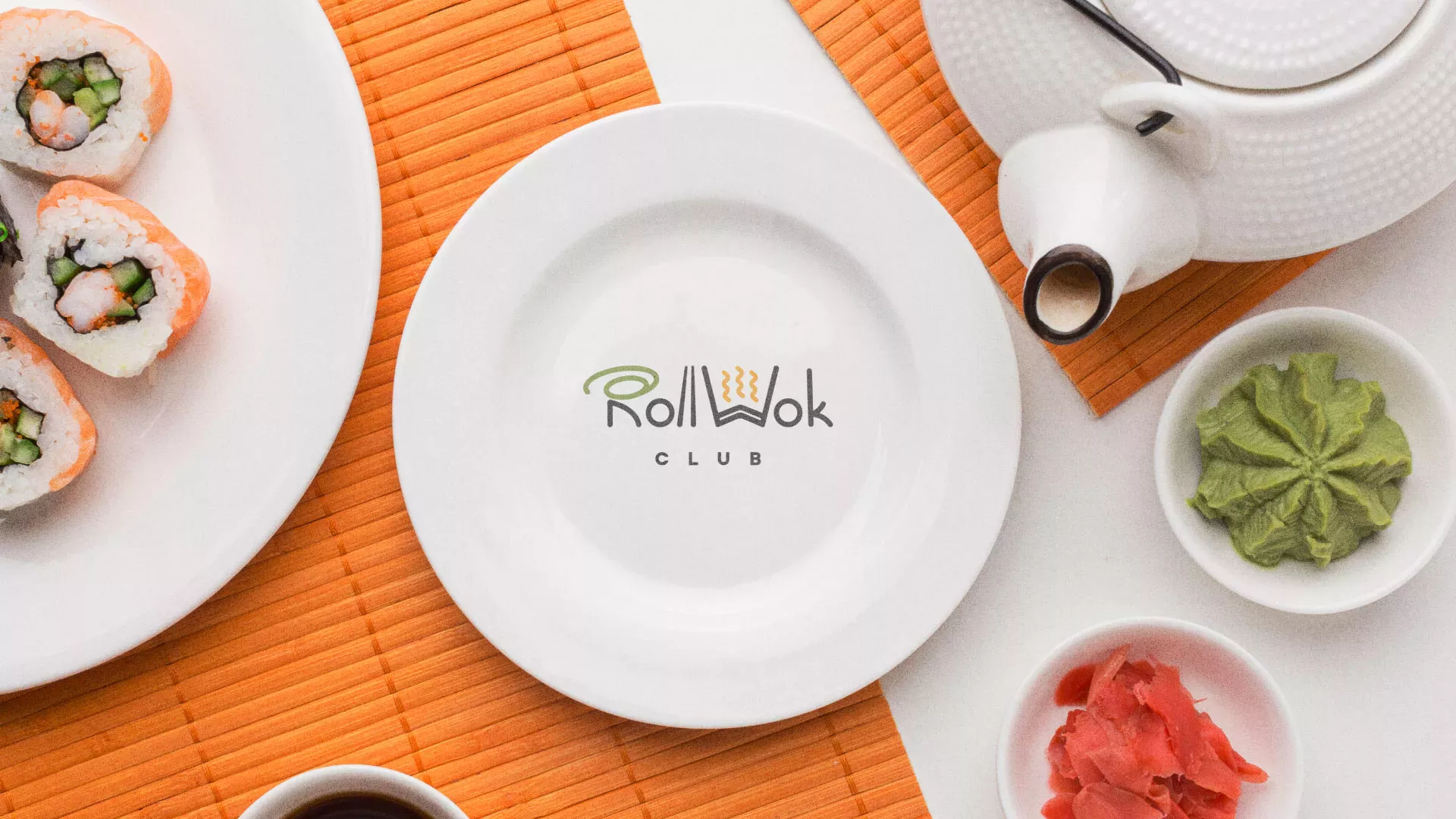 Разработка логотипа и фирменного стиля в Аткарске для суши-бара «Roll Wok Club»